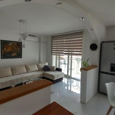 Adriana'S Apartment Skopje Ngoại thất bức ảnh