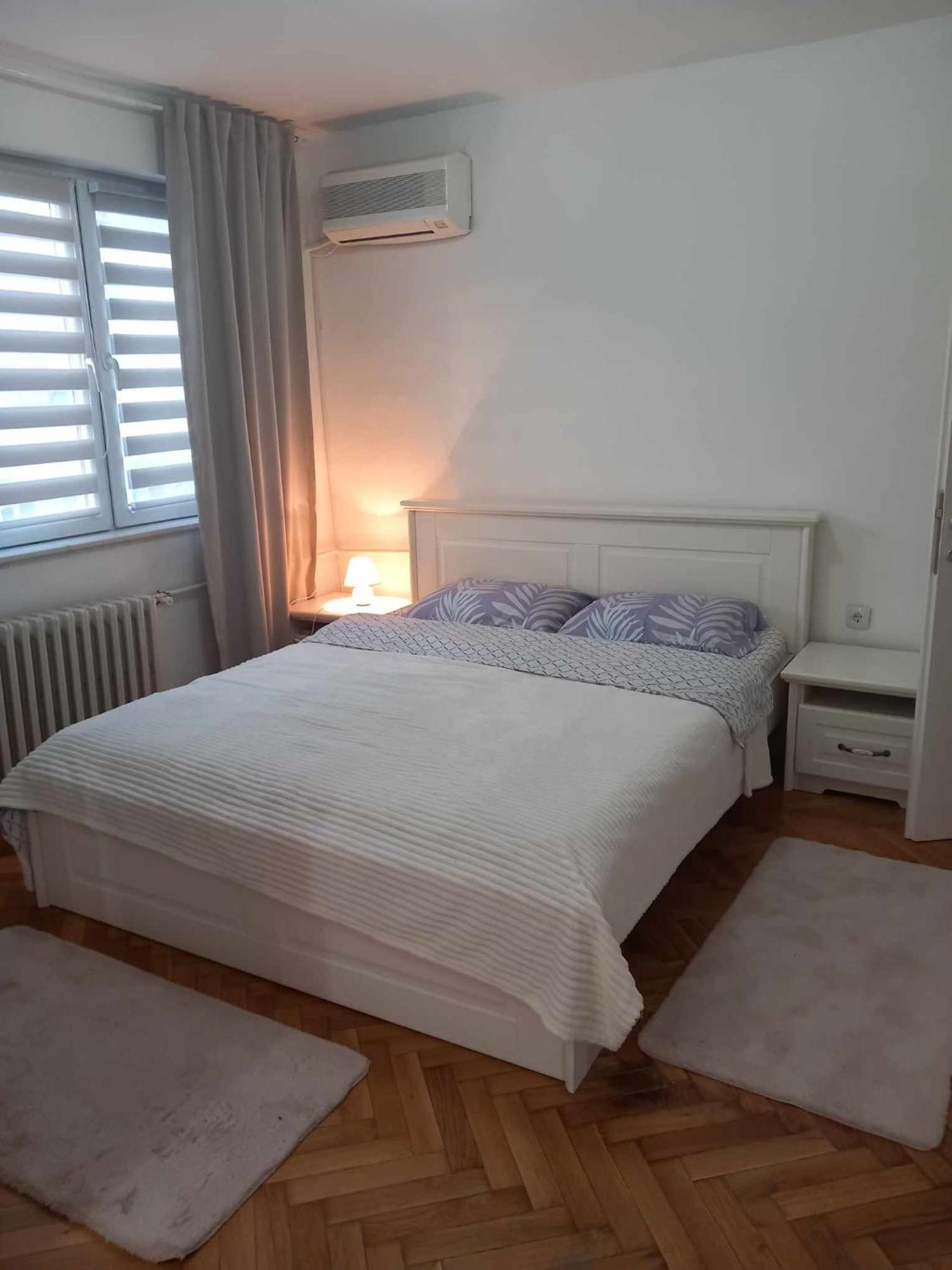 Adriana'S Apartment Skopje Ngoại thất bức ảnh
